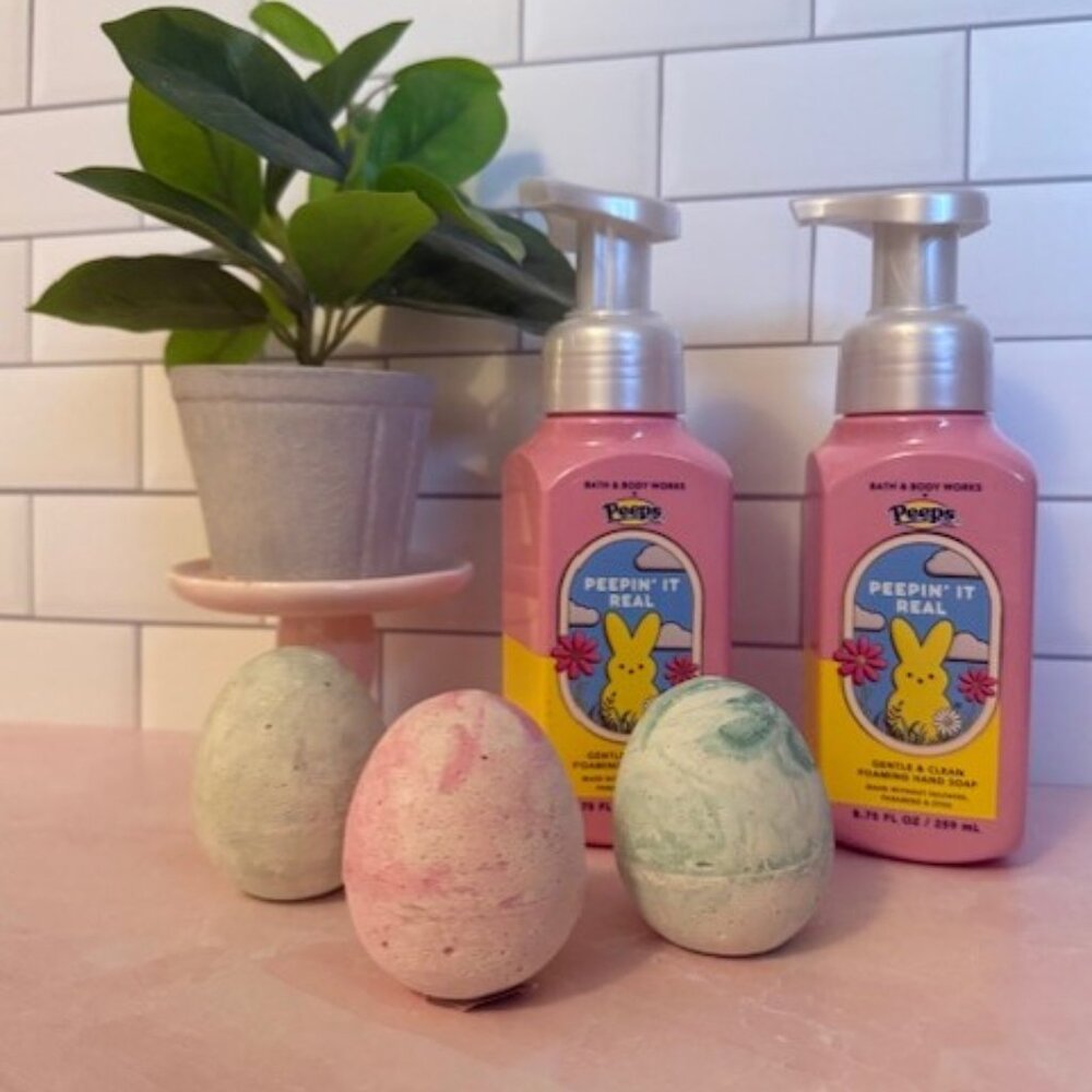 Bath and Body Works Peepin' it Real - Foaming Had Soap - 2 Bottles